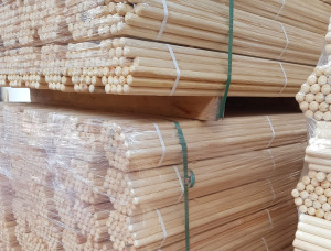 Scots Pine Wooden Shafts 40 mm x 1200 mm