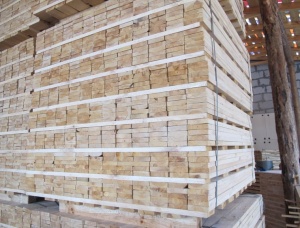 Pine Wood Pallet Elements-KD 16% KD Сосна 100 мм x 300 мм x 6 м