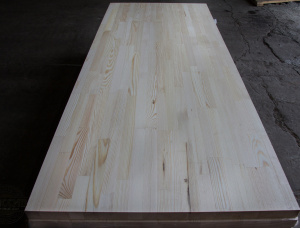 Siberian spruce Glued (Discontinuous stave) Furniture panel 25 mm x 600 mm x 2400 mm