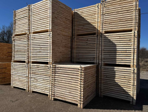 Scots Pine Pallet timber 22 mm x 98 mm x 1.2 m