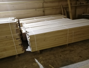 28 mm x 135 mm x 3005 mm KD R/S  Birch Lumber