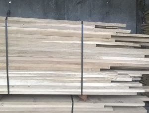 27 mm x 100 mm x 1500 mm KD R/S  Oak Lumber