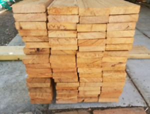 20 mm x 200 mm x 2400 mm KD R/S Heat Treated Silvertop Ash Lumber