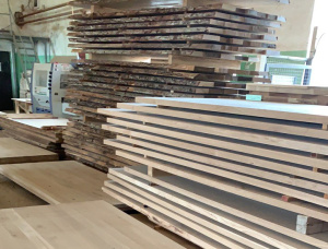 家具面板指接型态 (不连续桶板) 橡木 20 mm x 300 mm x 1200 mm