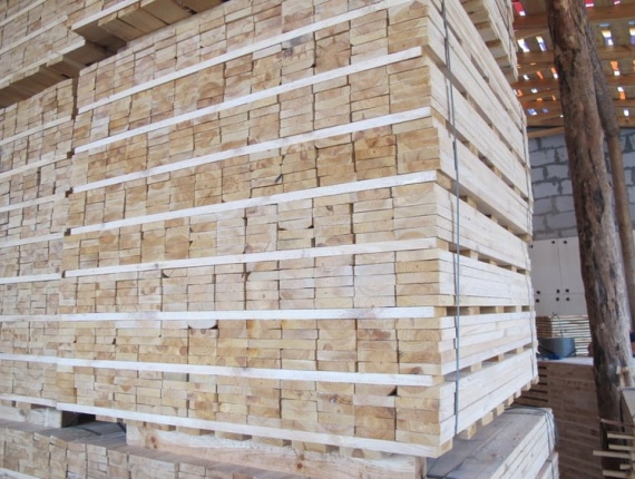 Pine Wood Pallet Elements-KD 16% KD Сосна 100 мм x 300 мм x 6 м