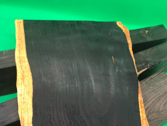 50 mm x 400 mm x 2200 mm Tischplatte mit Baumkante Massivholz Grenadillo (Ebenholz aus Mosambik