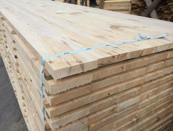 22 mm x 150 mm x 4000 mm KD R/S Heat Treated Siberian Pine Lumber