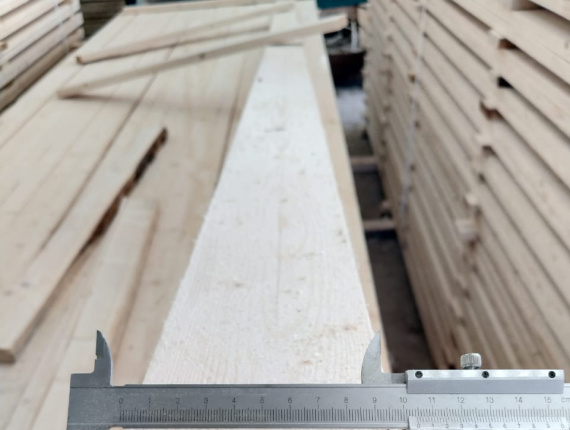 25 mm x 78 mm x 4000 mm AD R/S  European spruce Lumber
