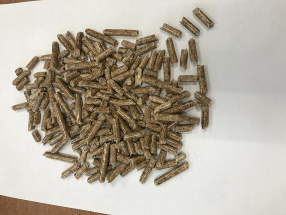 Spruce-Pine (S-P) Wood pellets 8 mm x 12 mm