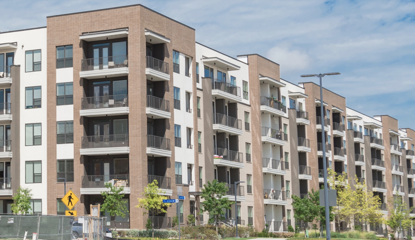 Housing affordability ranks high for U.S. renters in upcoming election, Redfin survey reveals