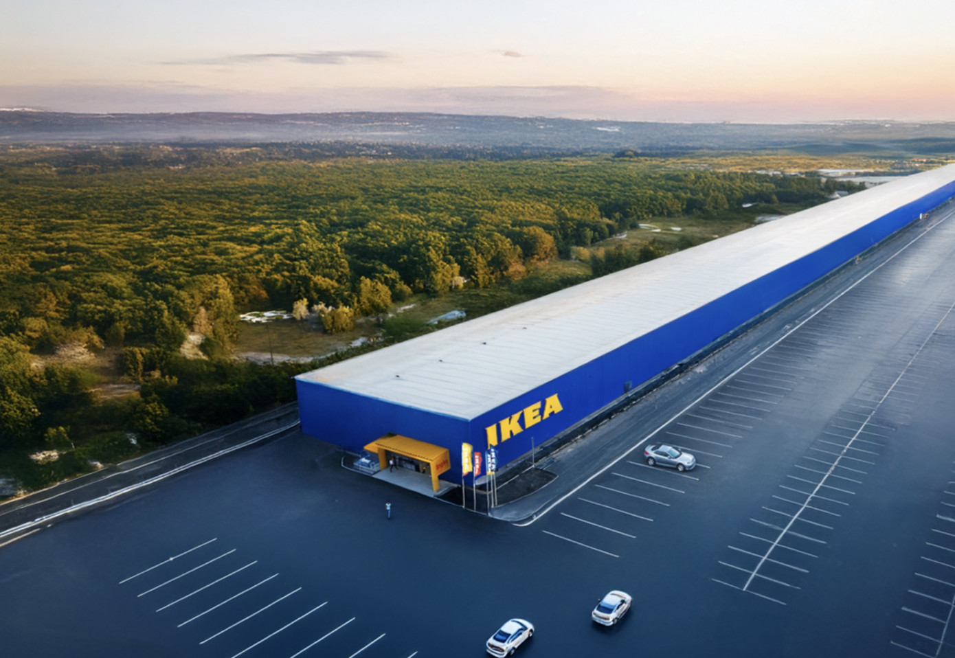 IKEA builds 2-kilometre-long store designed to prevent customers getting lost