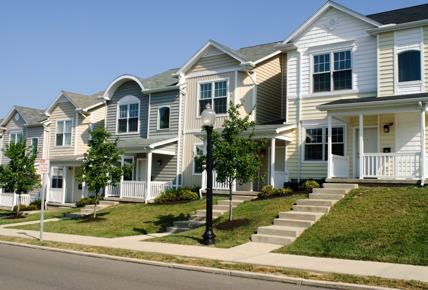 U.S. mortgage rates drop