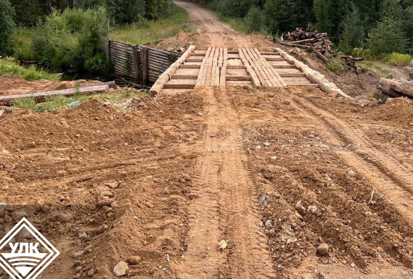 Вельский леспромхоз построил новый низководный мост в Архангельской обл.