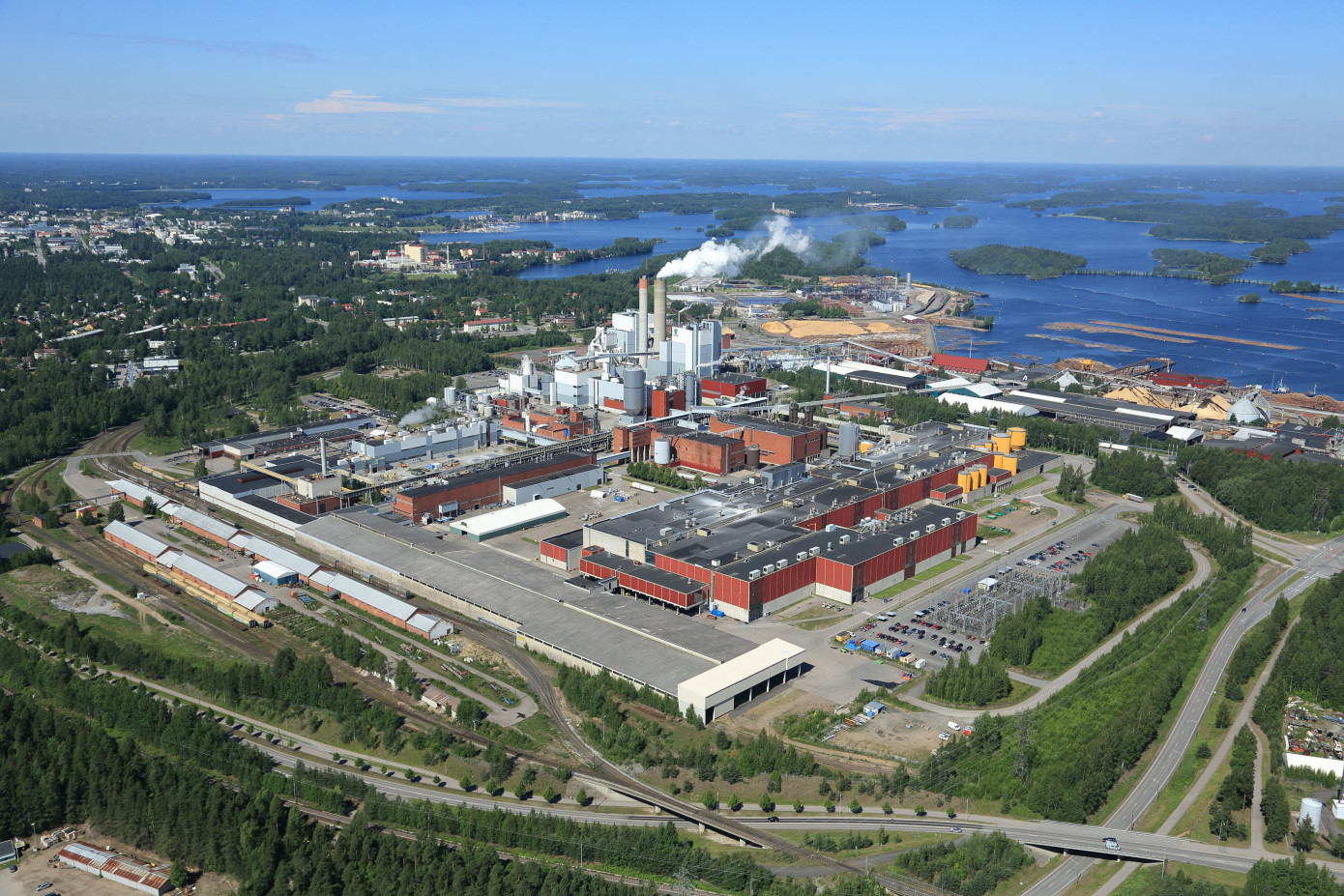 UPM to cut 300,000 tonnes of coated paper capacity with Kaukas mill shutdown