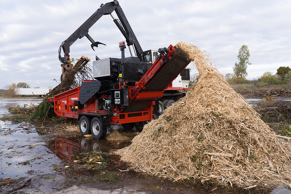 Morbark introduces two new horizontal grinders