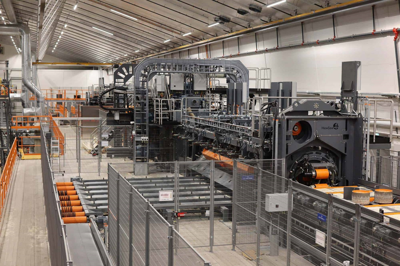 Veisto installs world"s most modern saw line at Junnikkala" Oulu mill in Finland