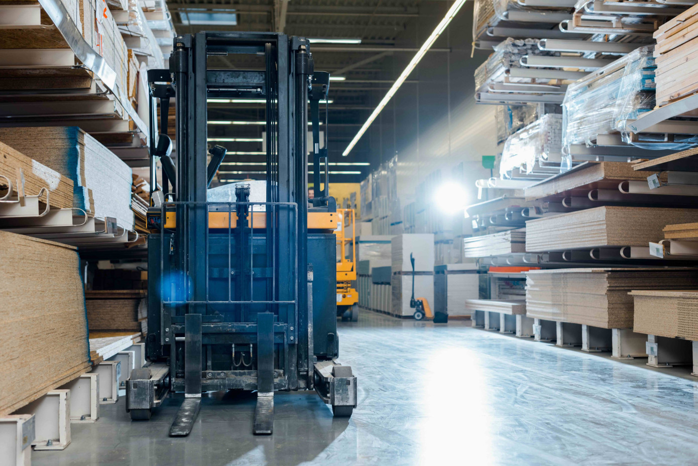 Canada manufacturing sales rise 1.2% in April, driven by transportation equipment