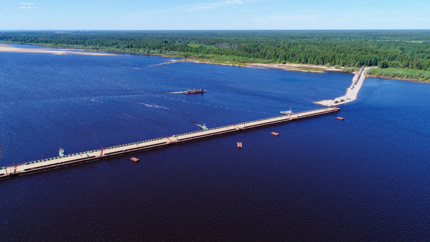 Группа «Илим» завершила ремонт наплавного моста в Архангельской обл.