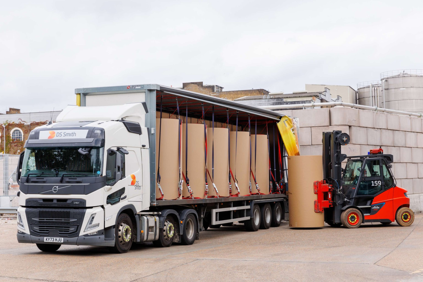 В первой половине 2024—2025 финансового года выручка DS Smith снизилась на 4%