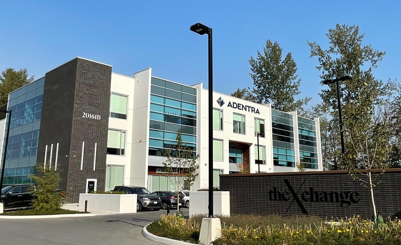 В 4 кв. 2025 г. продажи Adentra снизились на 3%