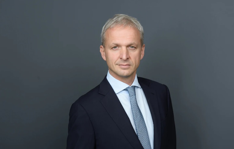 AkzoNobel names Gregoire Poux-Guillaume as new CEO