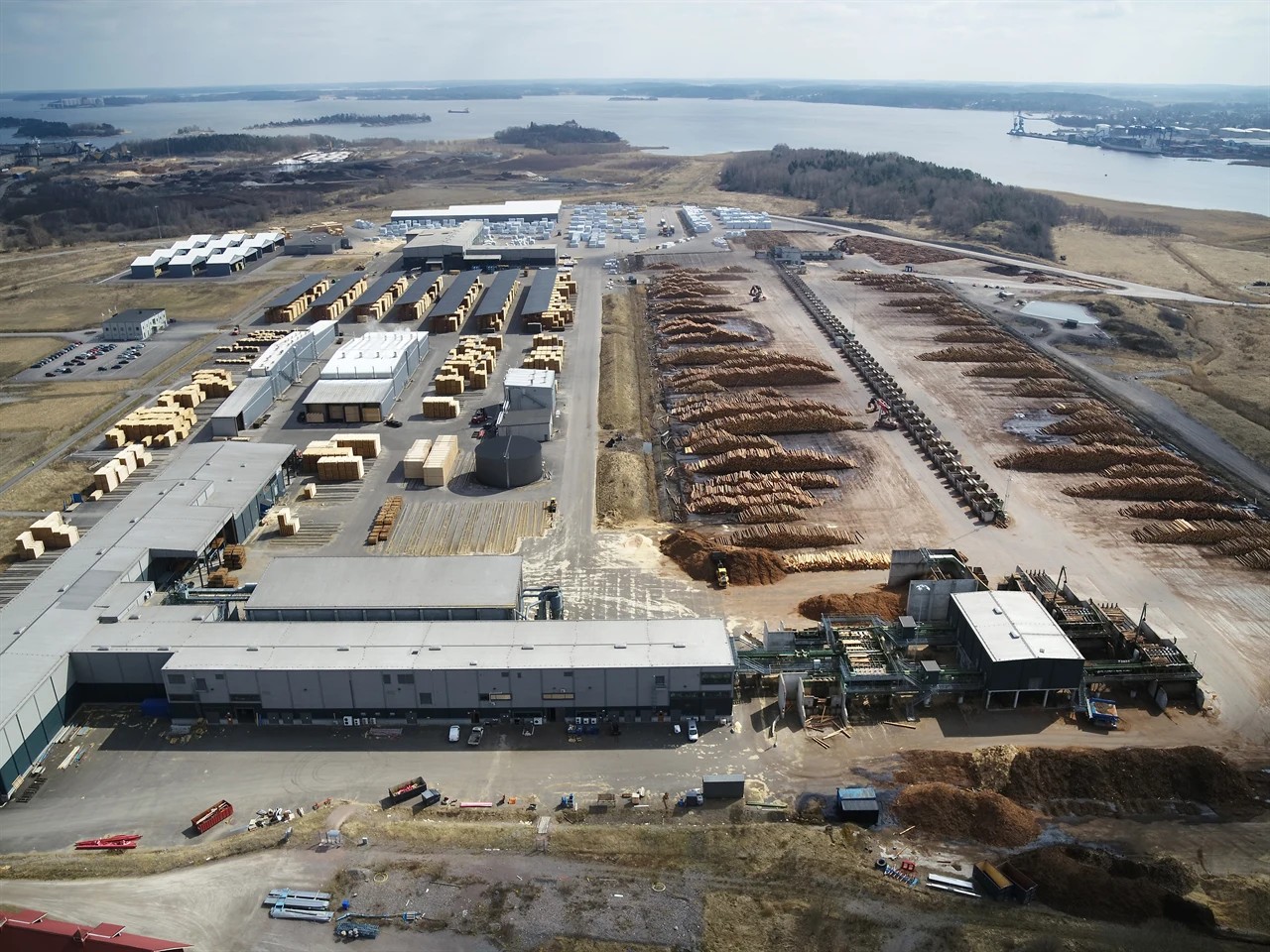Holmen"s operating profit falls 16% on lower electricity prices and maintenance shutdowns
