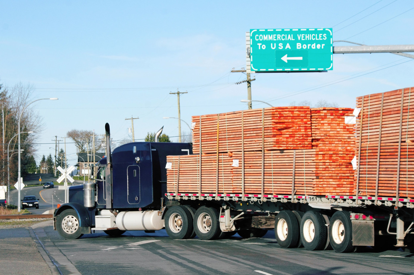 New study identifies critical price threshold in U.S.-Canada softwood lumber trade