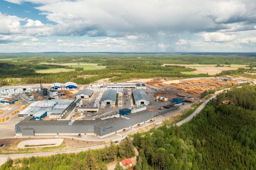 Koskisen opens briquette plant producing biofuel from sawmill waste