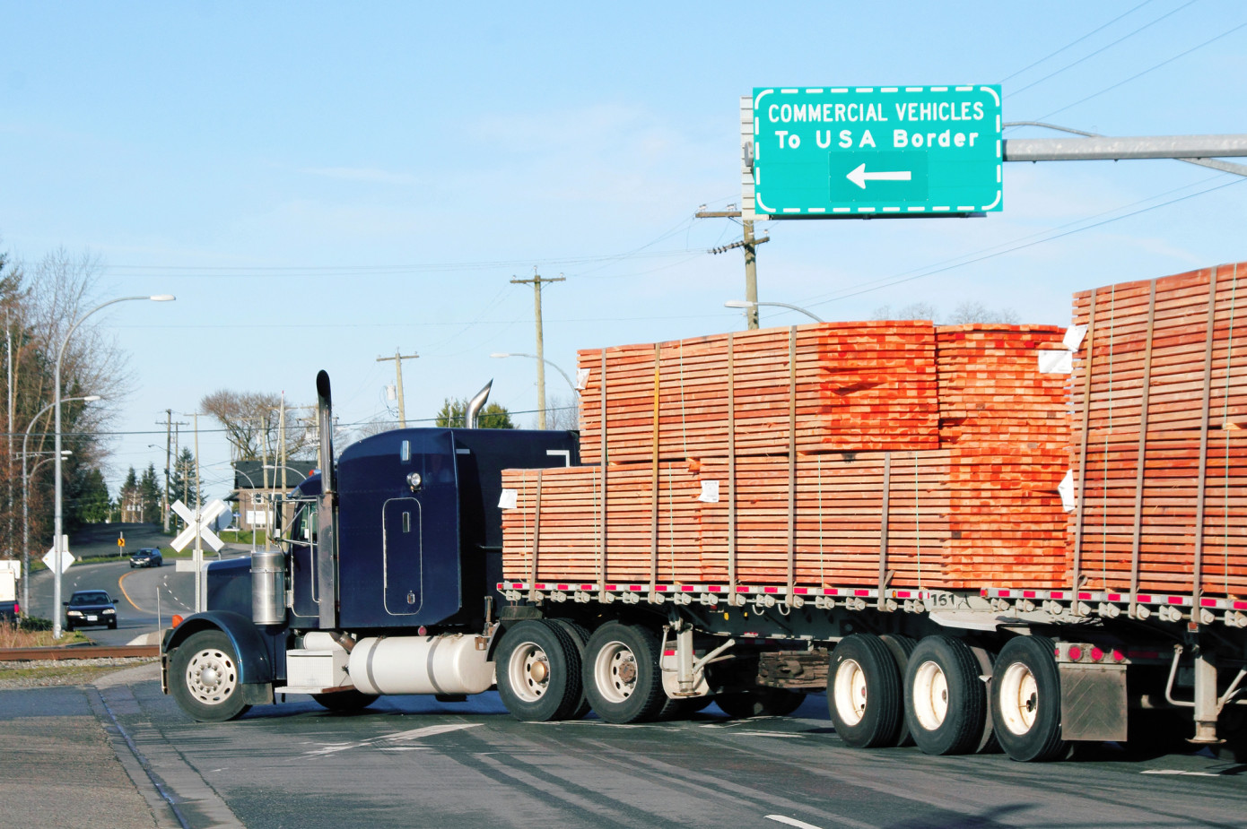 United States’ softwood lumber imports fall 9% in 2025
