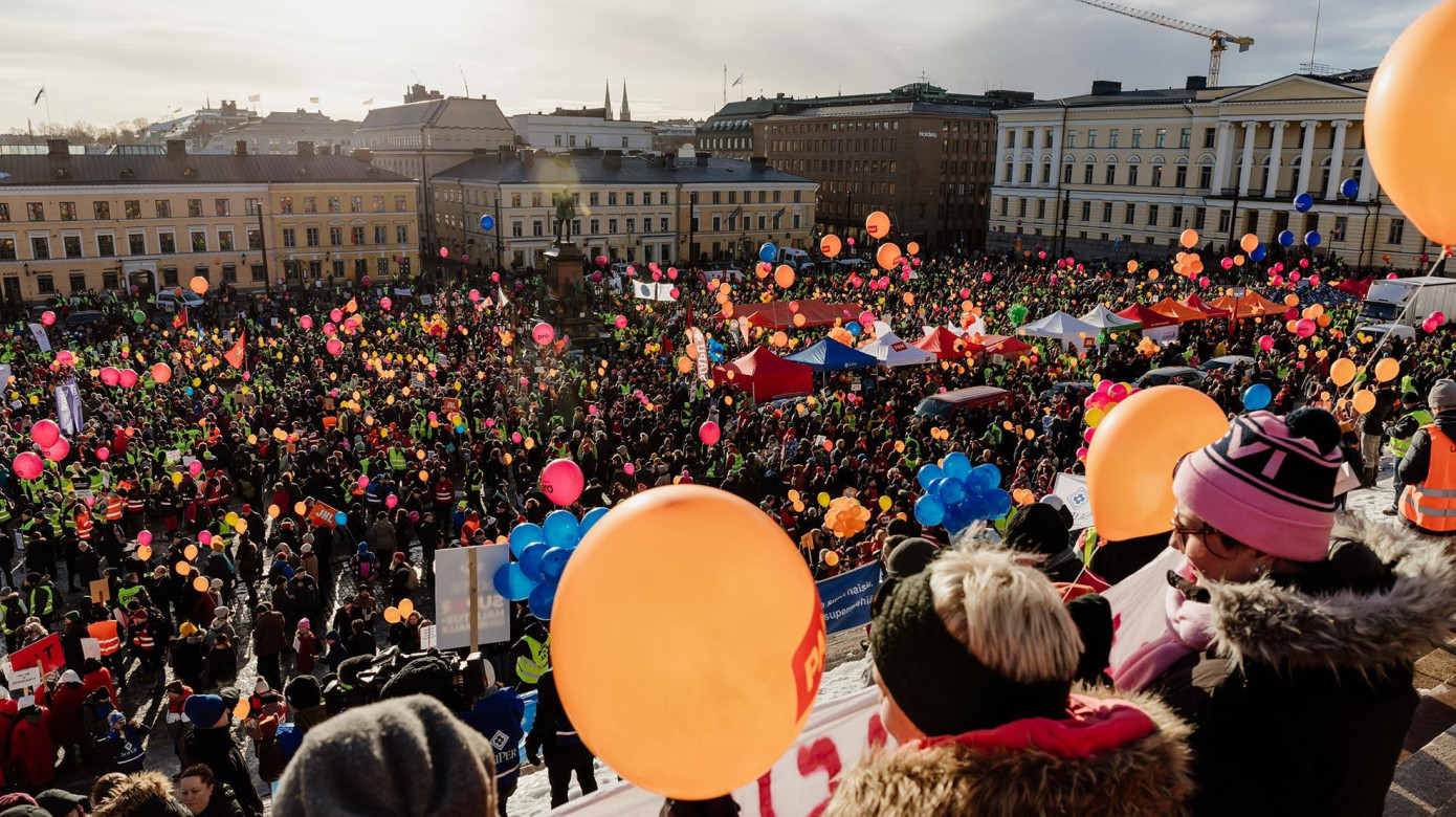 Забастовки в Финляндии продолжатся до 8 апреля