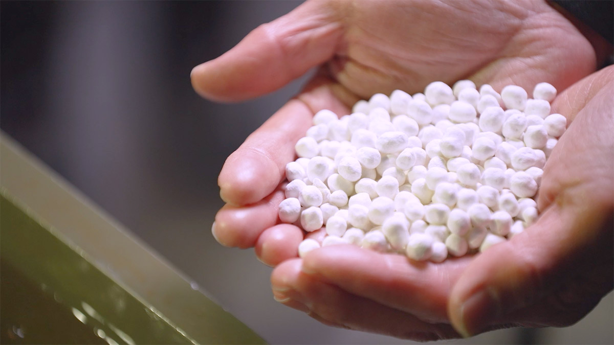 Rengo"s spherical cellulose beads selected as water purification material