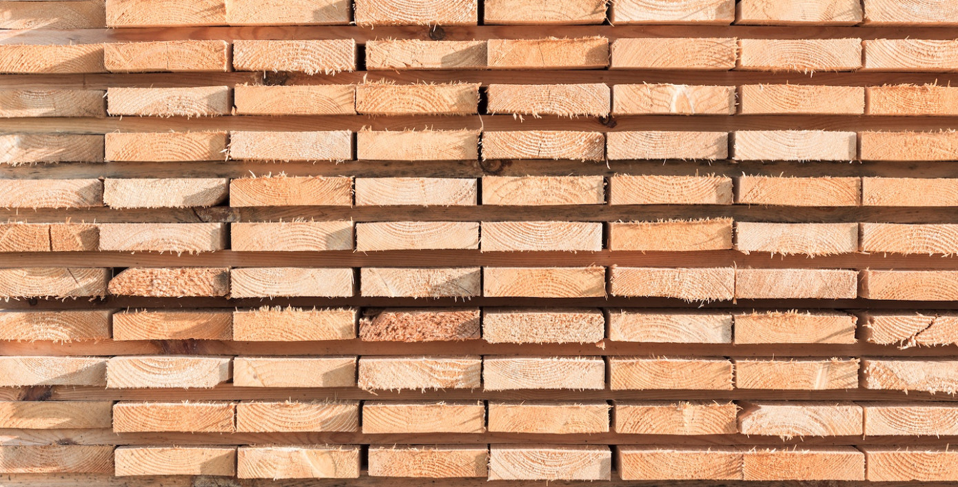 Prices for Canadian softwood lumber in U.S. decline 46% in June