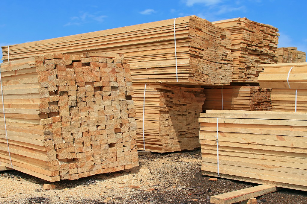 North American lumber prices drop again even as customers step in to buy
