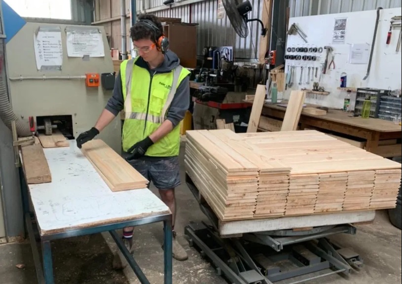 James Jones & Sons acquires Pallet & Bin in Australia and United Box in the UK