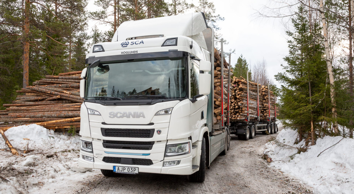 SCA tests electric timber truck in forest