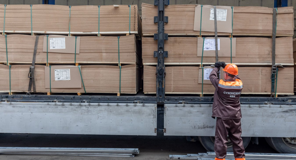 Сухонский КБК производит 30 млн м2 ДВП в год
