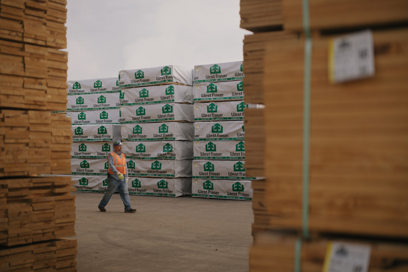 В 1 кв. 2025 г. продажи West Fraser выросли на 3,8%