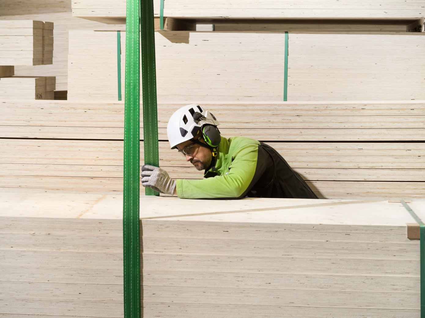 Metsä Wood начинает тестовое производство LVL-бруса Kerto на новом заводе в Финляндии