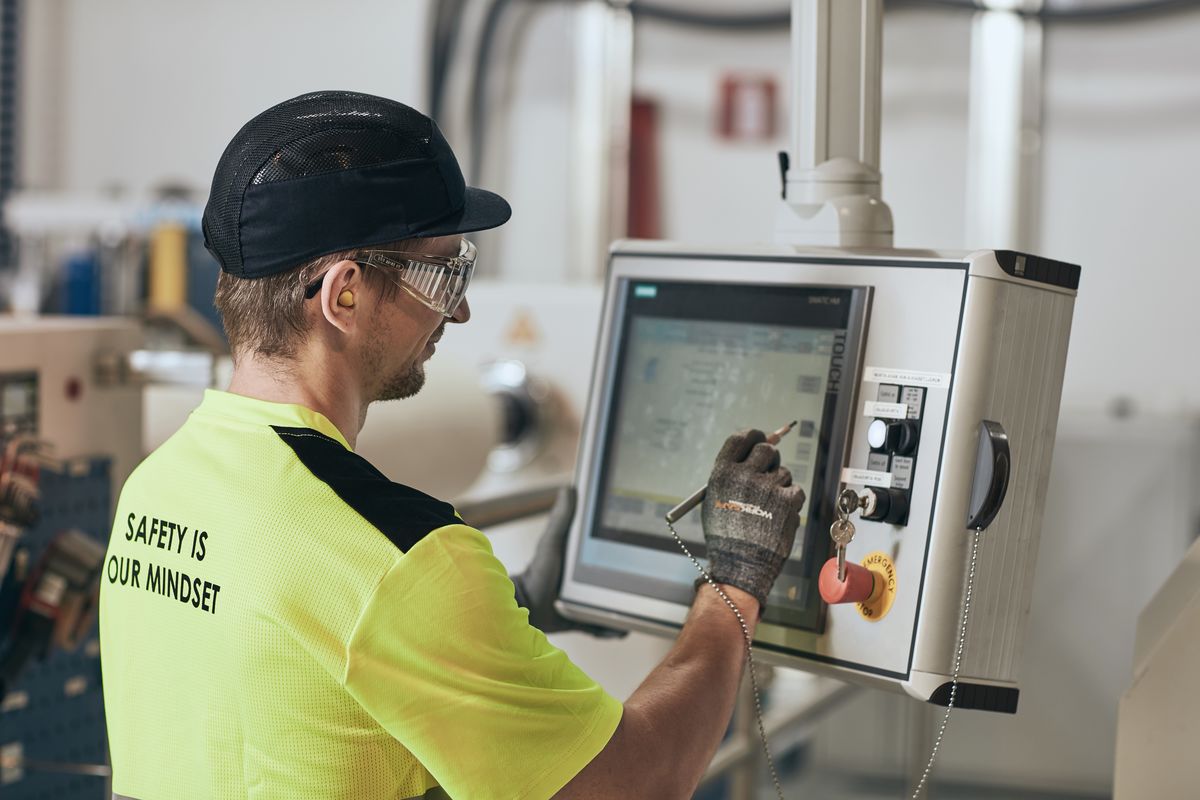 Ahlstrom inaugurates new parchmentizer at its Saint-Séverin plant in France
