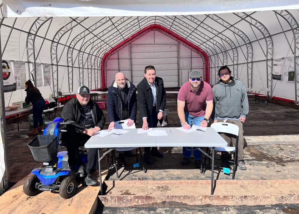 Lake Nipigon Forest Management signs partnership agreement with CHAR Tech