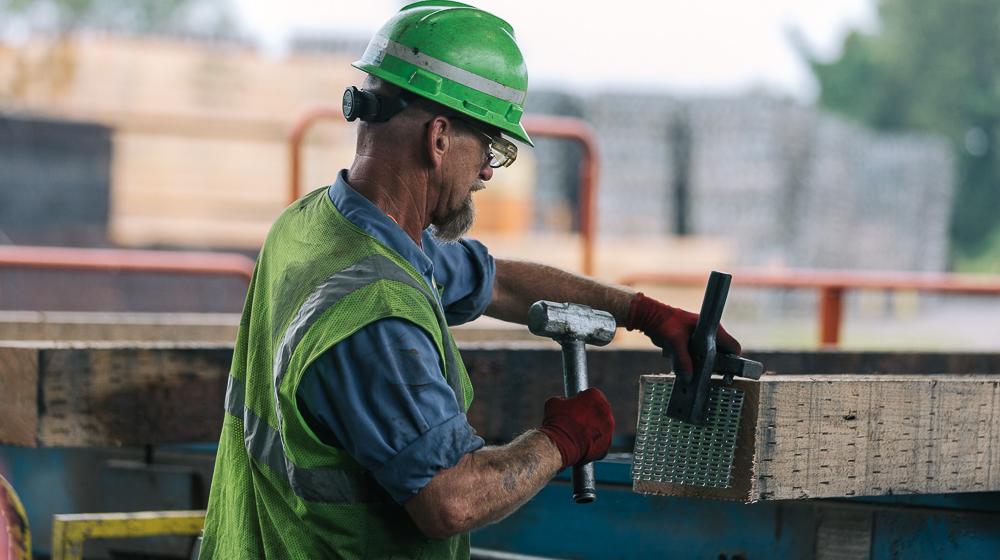 В 3 кв. 2025 г. продажи Stella-Jones Inc. выросли на 5%