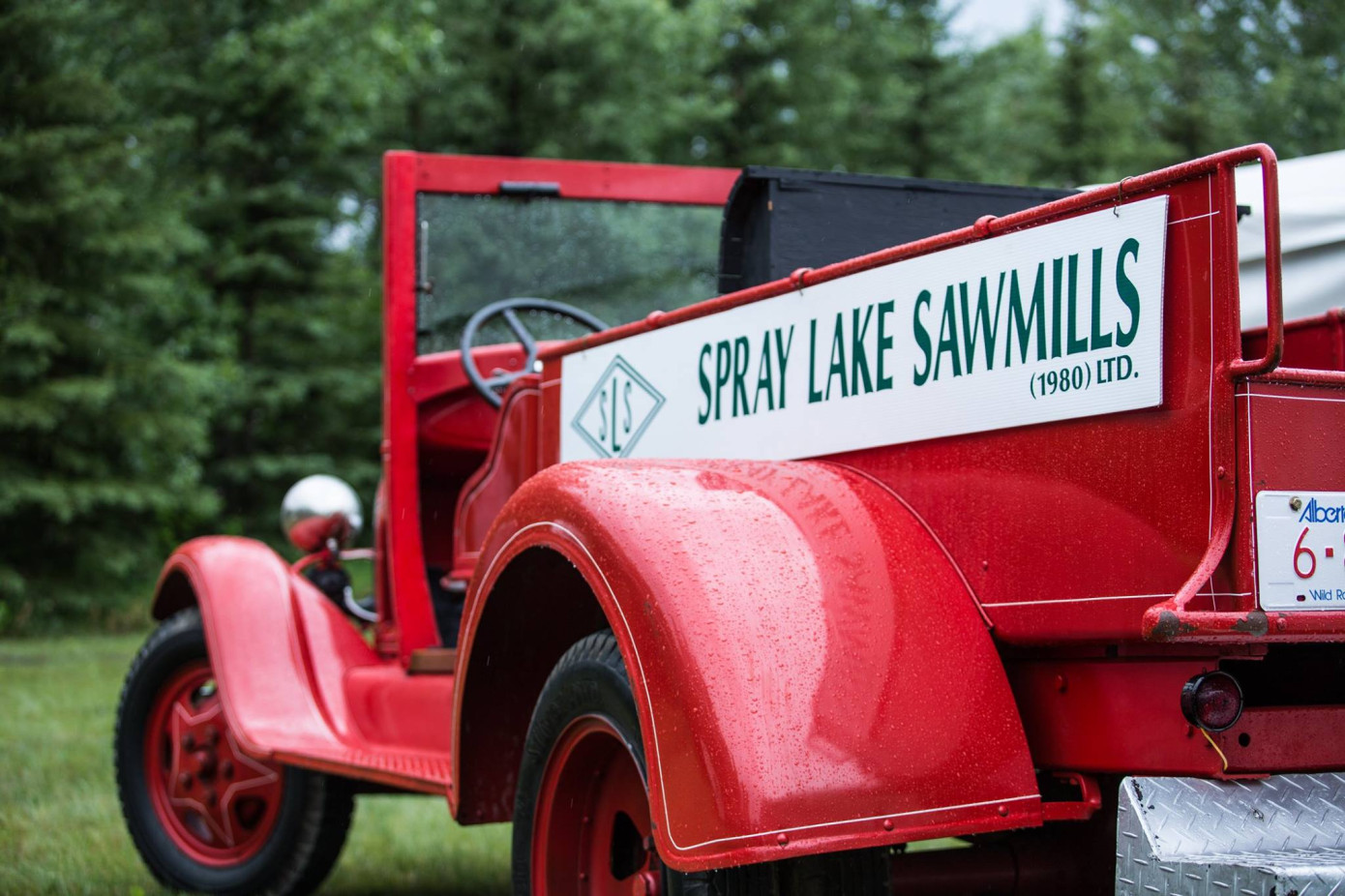 West Fraser приобретет канадскую Spray Lake Sawmills