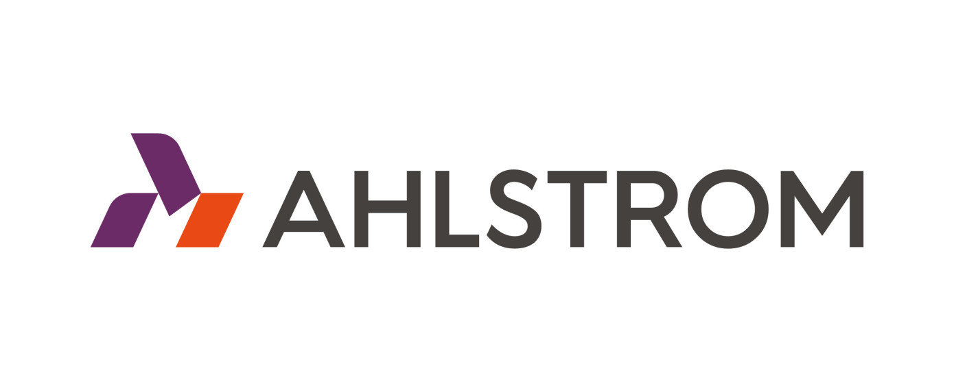 В руководстве Ahlstrom произошли изменения