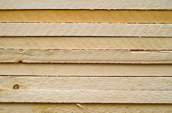 North American softwood lumber prices pop during usual seasonal slow-down