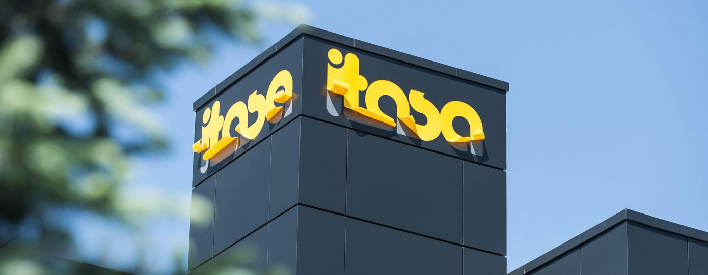 Neenah приобрела испанскую ITASA