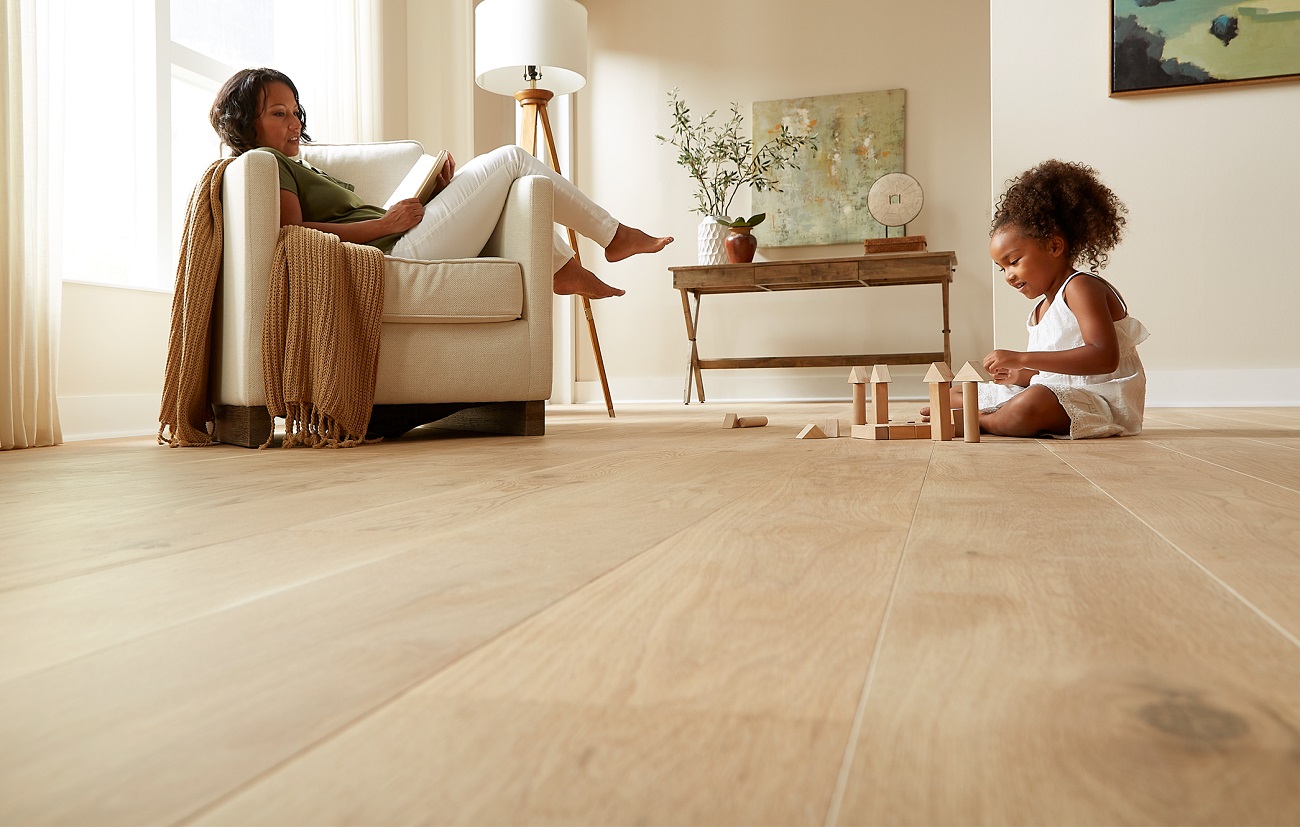 LL Flooring"s Q4 net sales decreased by 7.5%