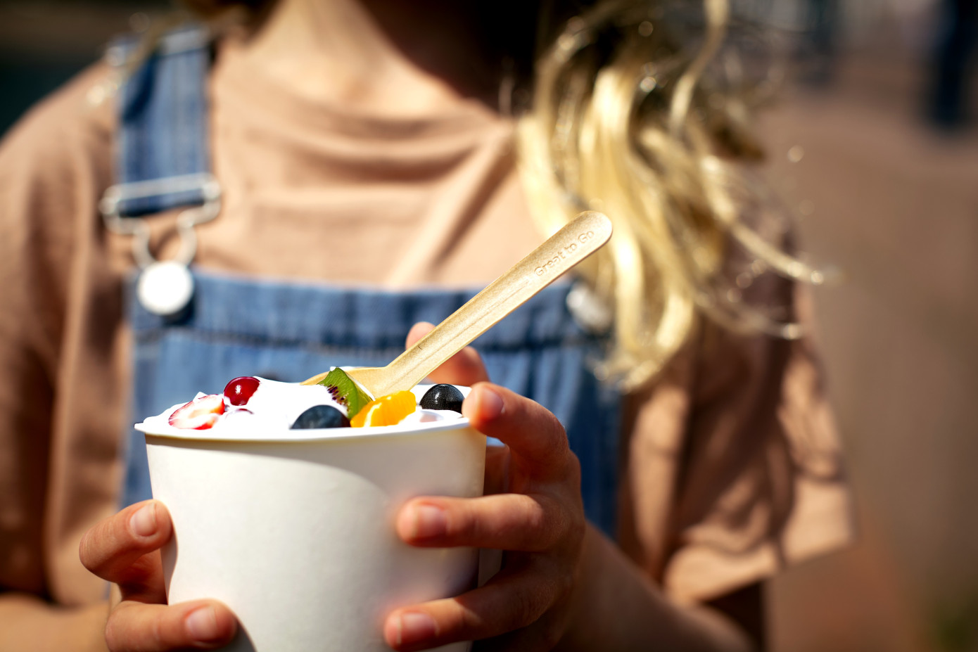 Huhtamaki launches recyclable single coated paper cups for yogurt and dairy 