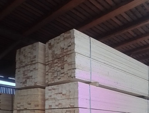40 mm x 150 mm x 4000 mm KD R/S Heat Treated European spruce Lumber