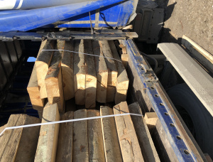 52 mm x 300 mm x 3000 mm Unbesäumtes Brett Buche