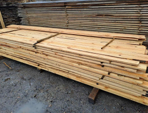 23 mm x 100 mm x 4000 mm 半邊板材 松木